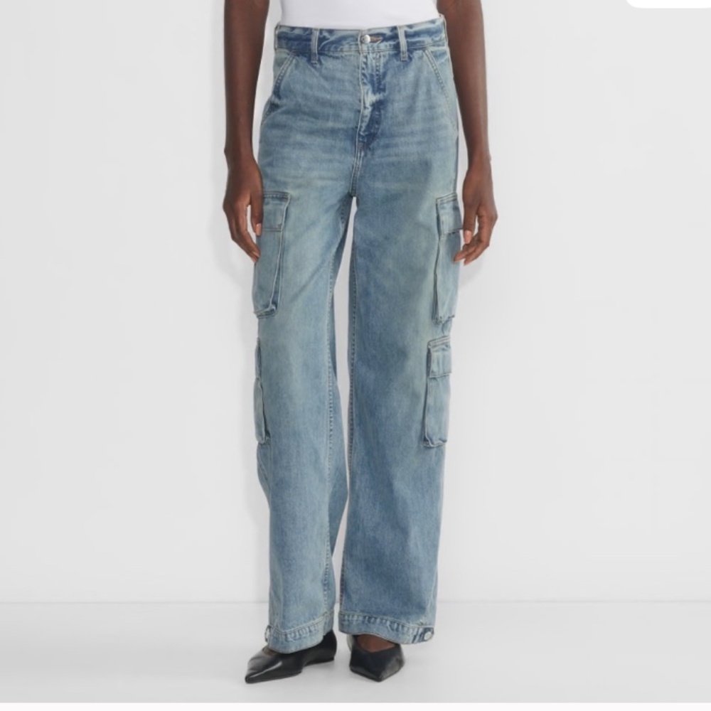 Aritzia Denim Forum 90’s Millie Hi-Rise Cargo Jeans